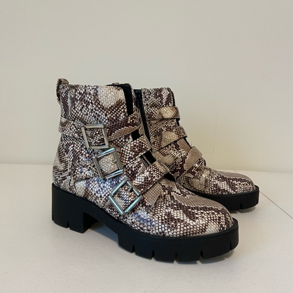 NWOT | Nordstrom BP Lilly Moto women’s combat snakeskin boots — size‎ 8 - Picture 1 of 8